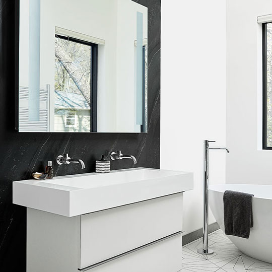 05015 Black Painted Marble
