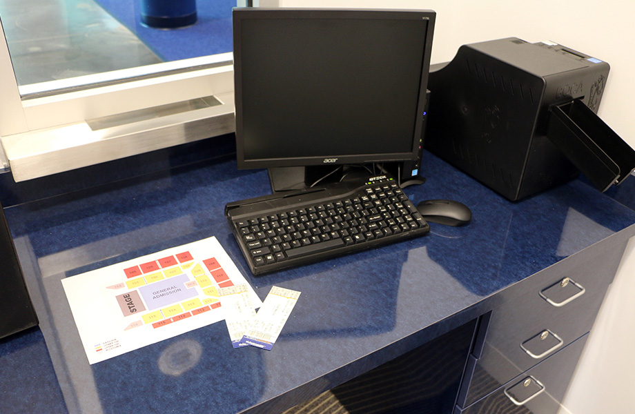 Robert Morris University Back ticketing booth with Formica® Brand High Pressure Laminate Reclaimed Denim Fiber