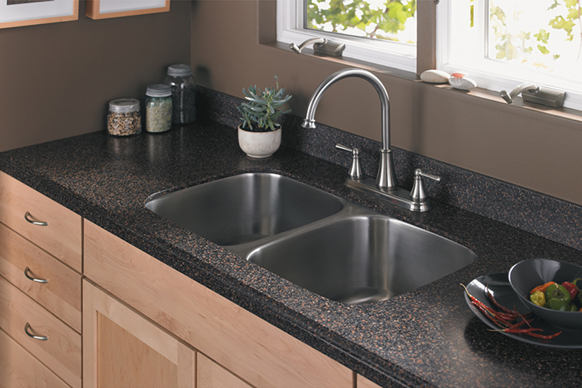 Kitchen sink and succulents S163U 389 Marron Graniti Formica Solid Surfacing