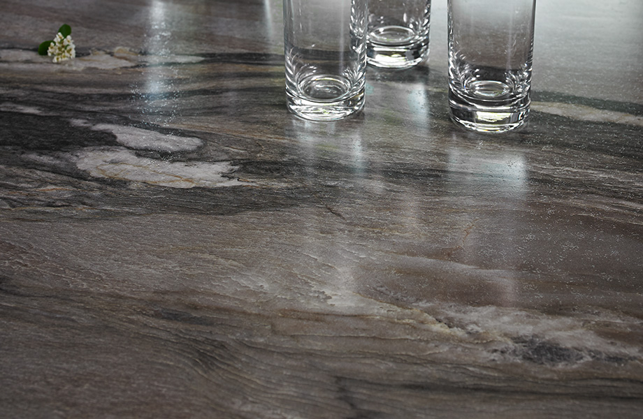 Named after the Oscar-winning 1960 film “La Dolce Vita” about the “sweet life” of Rome, the <a rel="noopener noreferrer" href="https://www.formica.com/en-ca/products/180fx/03420" target="_blank">Dolce Vita</a> pattern also features dramatic twists and turns. Beautiful lyrical movement is apparent in its veining and fine white crystalline structures. This quartzite from Italy has tones of off-white, grey and charcoal, with just a hint of dusky violet and rose gray to sweeten the story.