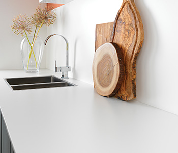 Polar White 350x300