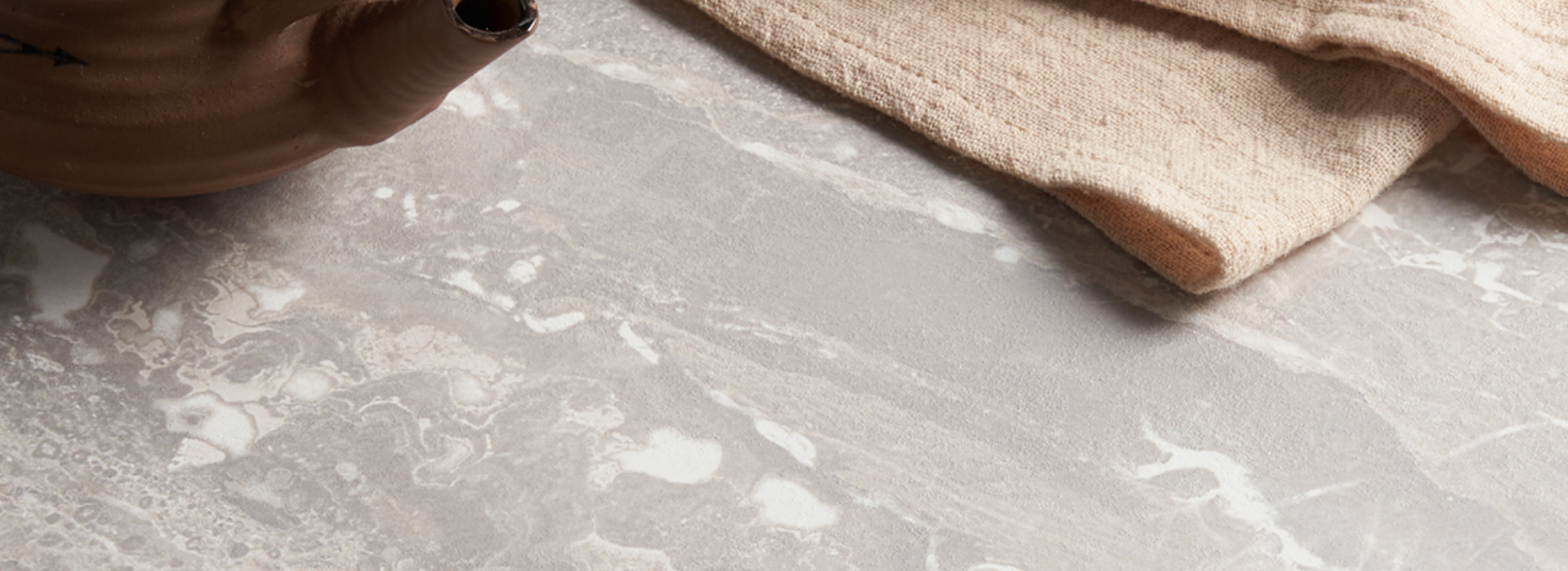 Pearlescent & Metallic Stones