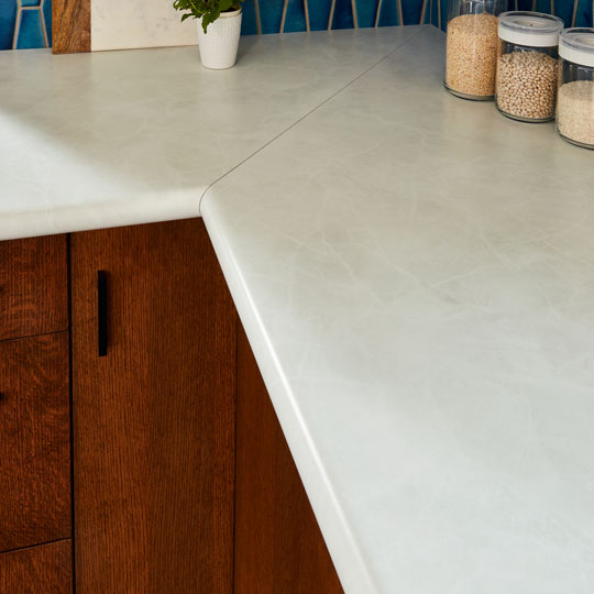 white alabaster countertop