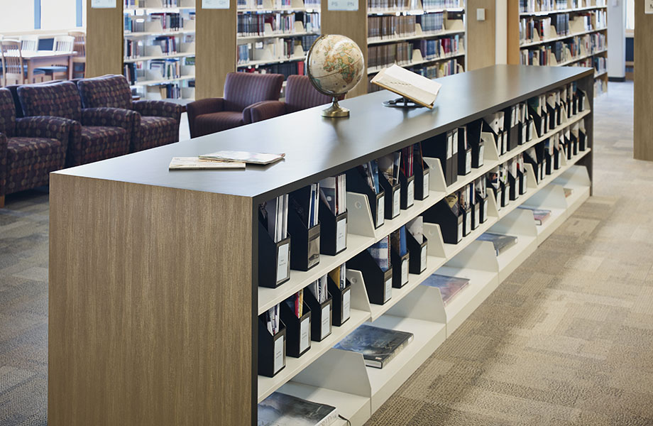 School library shelves with 8913-NG Oak Fiberwood woodgrain laminate and 7897-90 Spectrum Green countertops