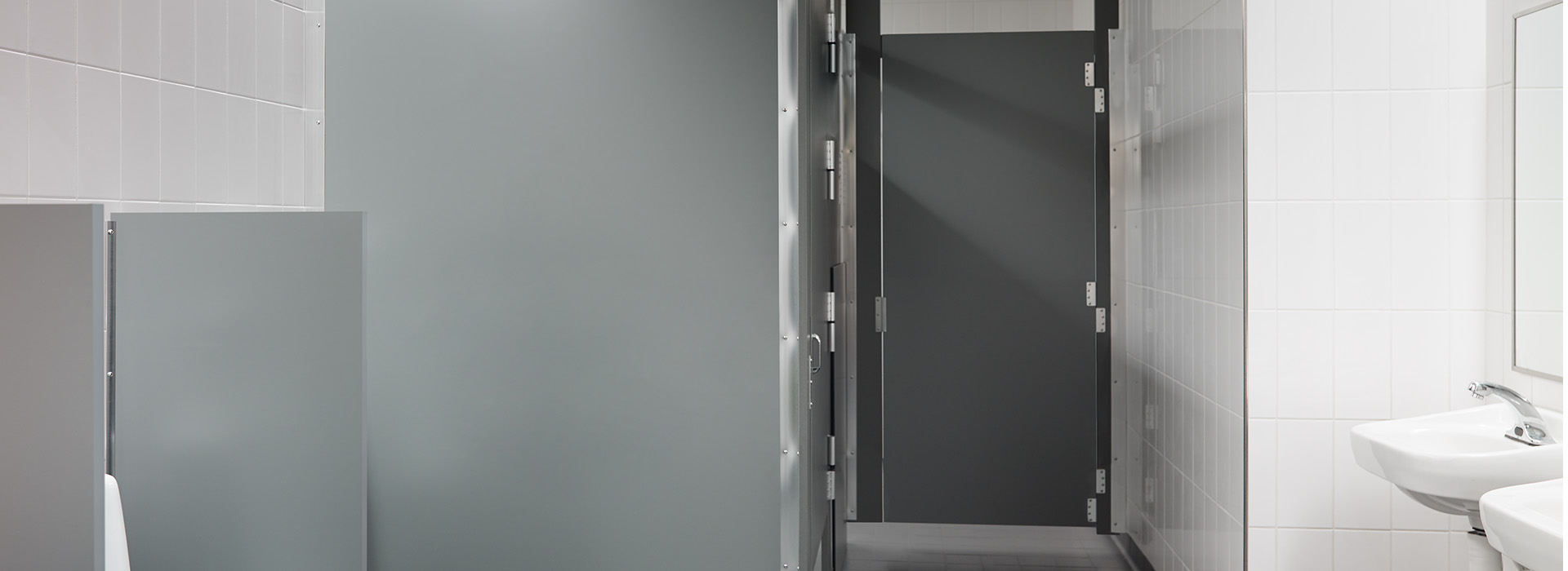 ColorCore®2 Compact | Structural Laminate | Formica Group