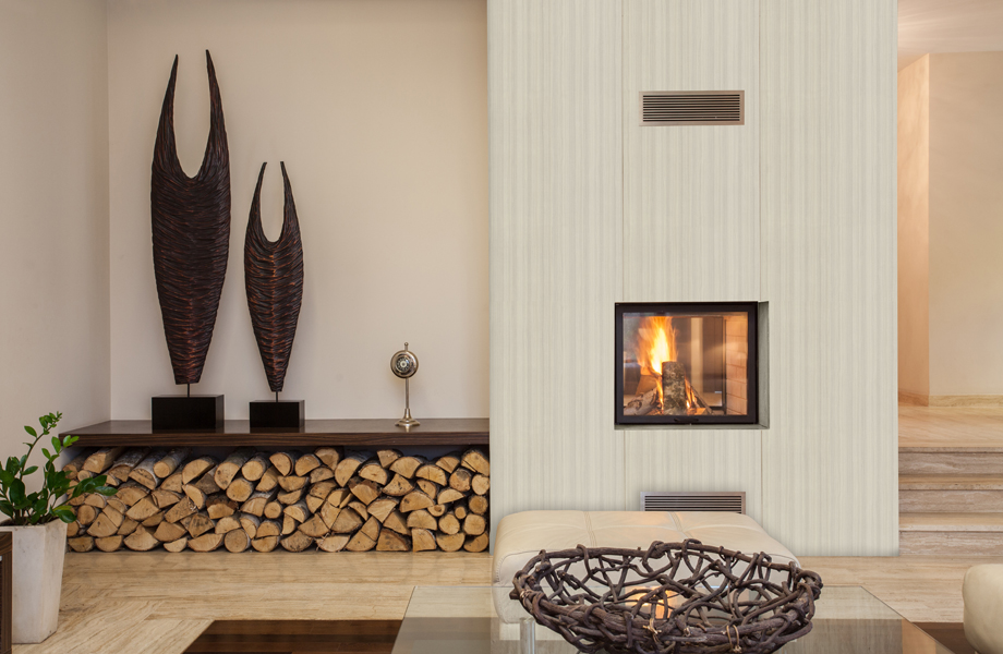 Muro y chimenea inspirados en maderas