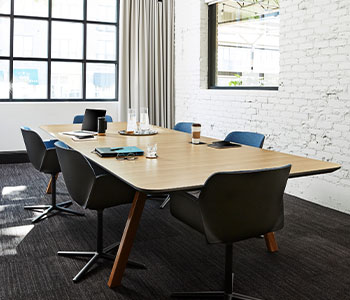 5786 NG Ashwood Oak conference room table