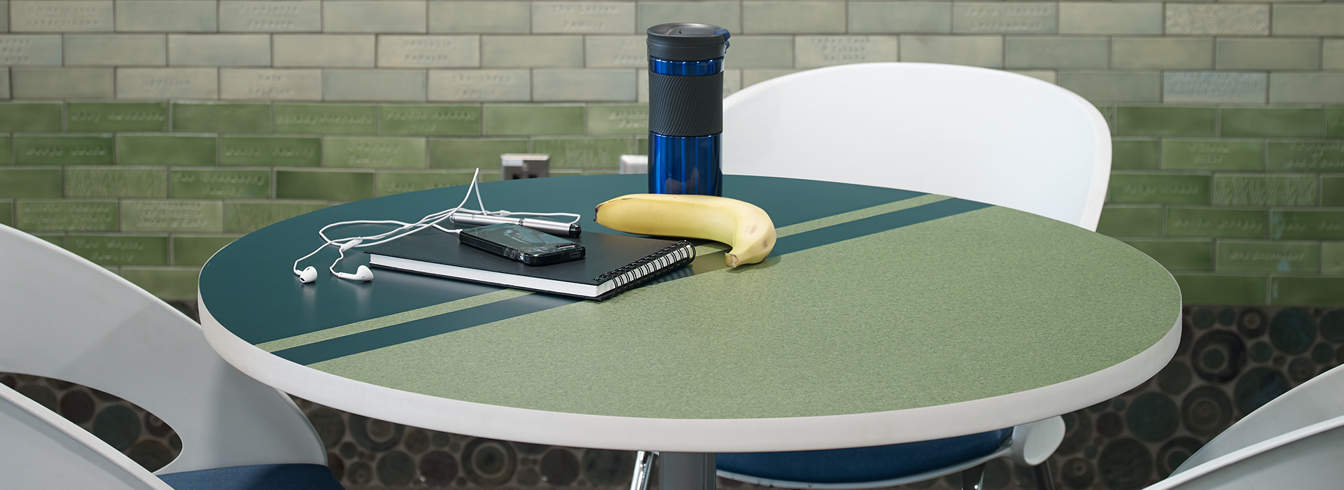 8244 58 Night Forest 4974 PA Green Felt