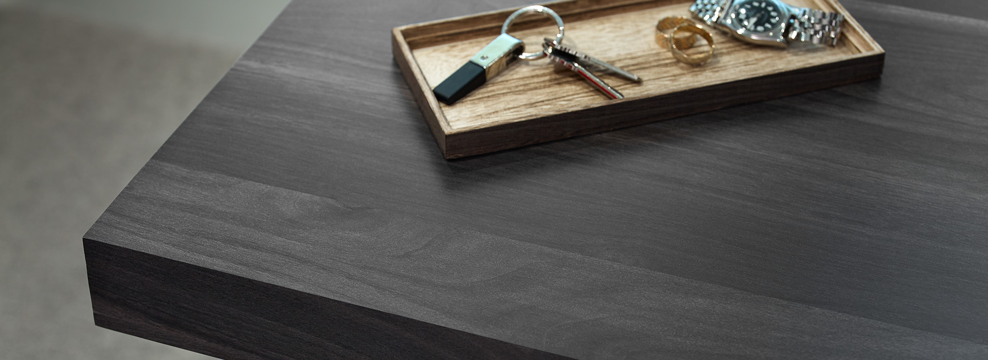 Countertop with jewlery 7411 Smoky Planked Walnut 180fx
