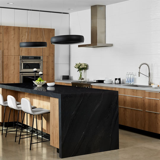 05015 Black Painted Marble