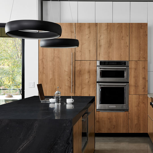 05015 Black Painted Marble