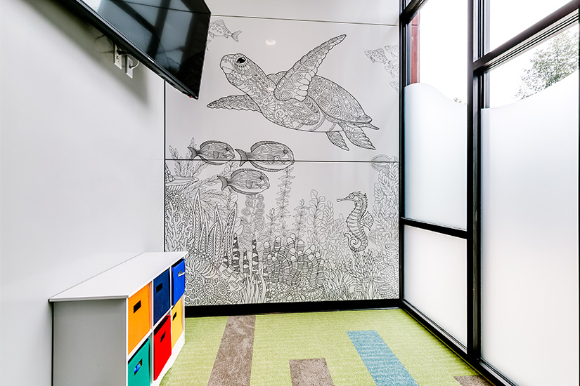Centre dentaire pédiatrique Oregon Kids avec le Stratifié Formica Envision™