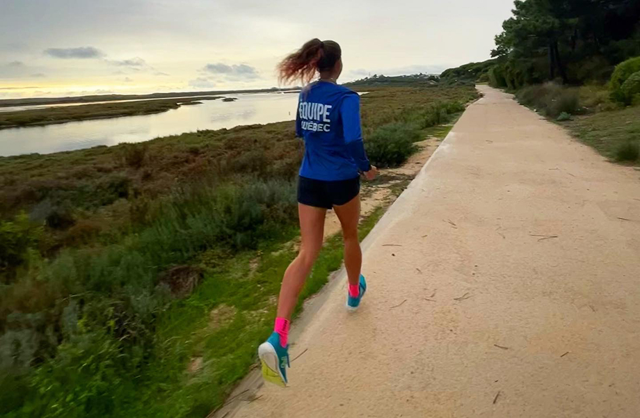 Alexe Coursol running near water