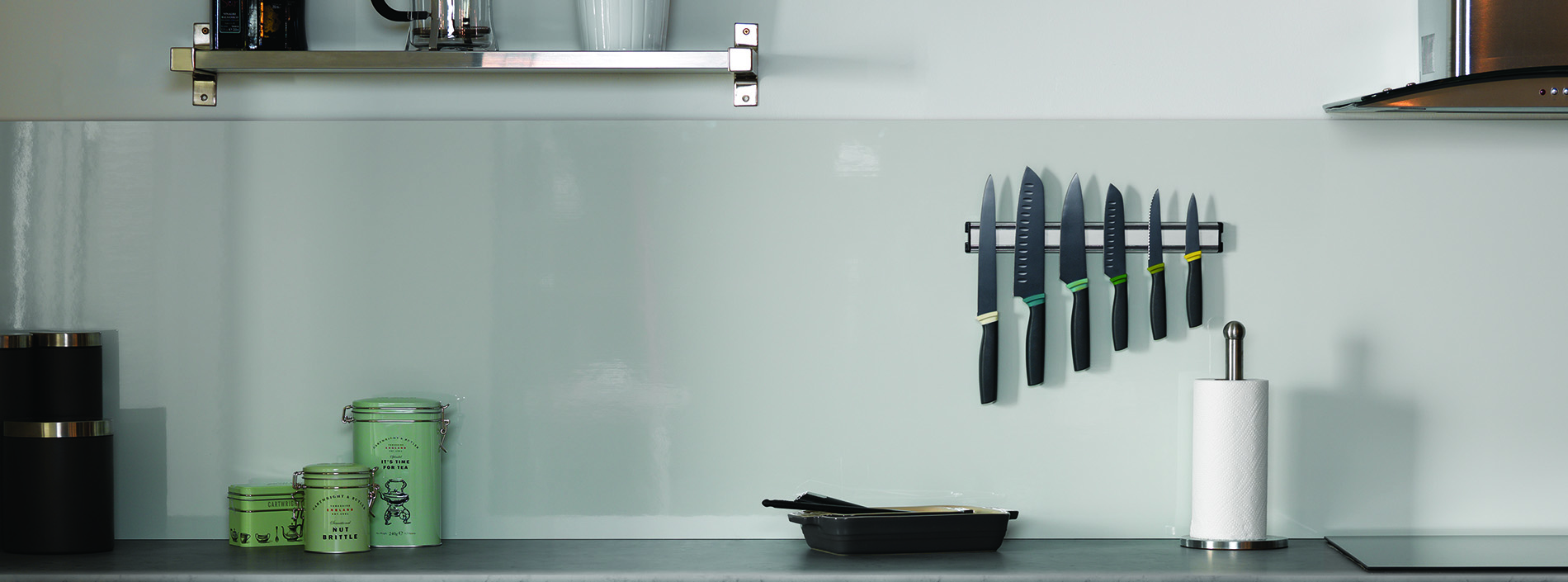 Axiom Splashbacks white gloss norway 1900x705