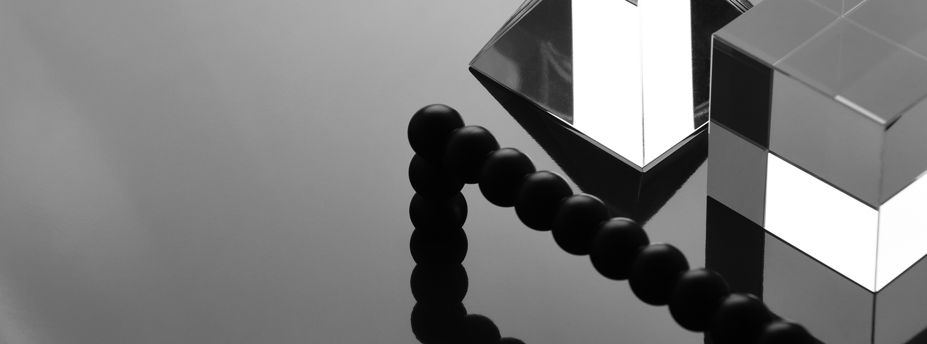 Gloss feature card 1900x705